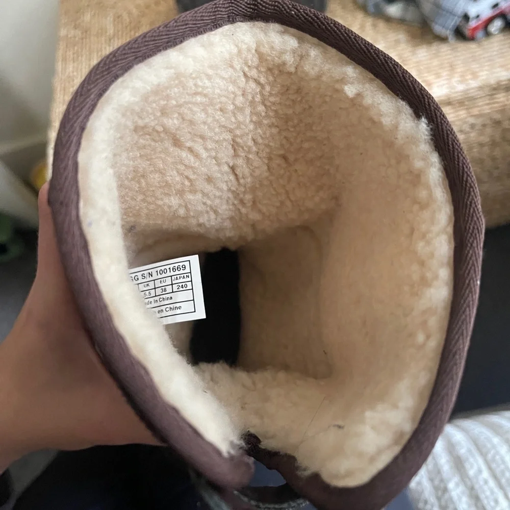 UGG AUSTRALIA 219495 dark brown suede sheepskin mid calf winter boots size 7